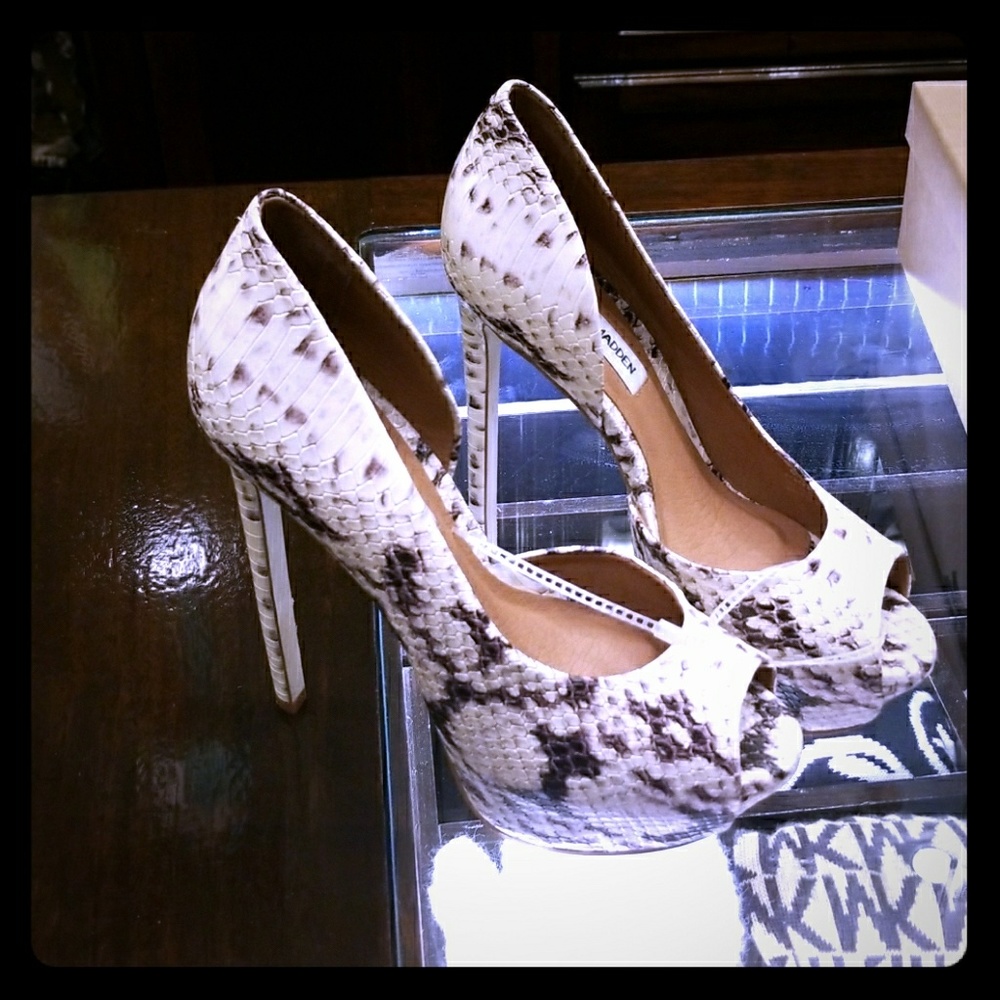 Steve Madden shoes